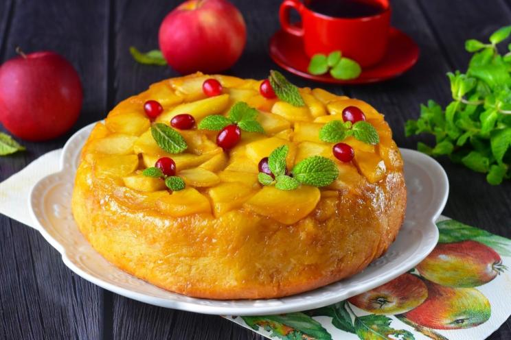 Caramel Apple Upside-Down Pie