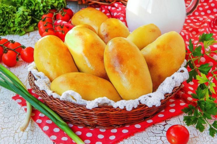 Easy Oven-Baked Potato Pies with Yeast Dough Easy Oven-Baked Potato Pies with Yeast Dough