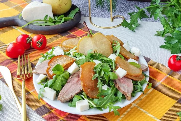 Duck, Pear, and Arugula Salad Duck, Pear, and Arugula Salad