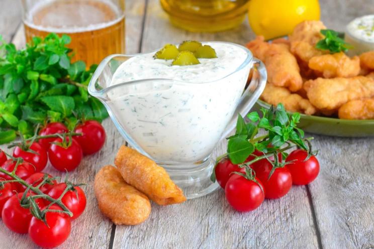 Creamy Cucumber Tartar Sauce