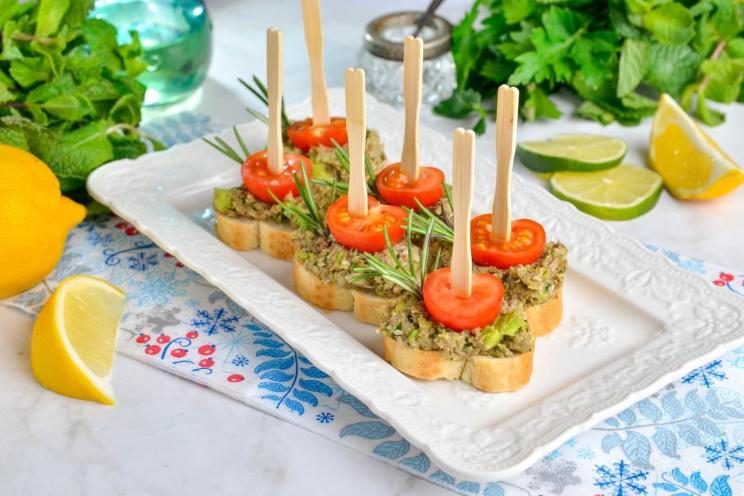 Tasty Avocado and Tuna Toast
