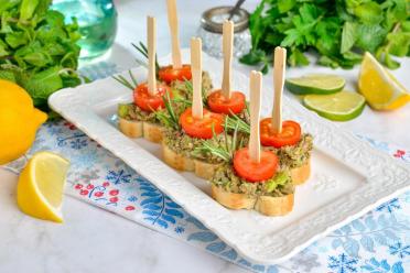 Tasty Avocado and Tuna Toast