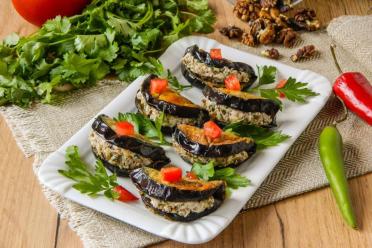 Georgian Spicy Eggplant & Garlic Appetizer