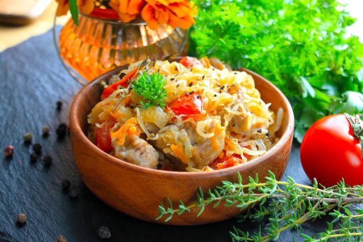 Slow Cooker Sauerkraut and Meat Stew Slow Cooker Sauerkraut and Meat Stew