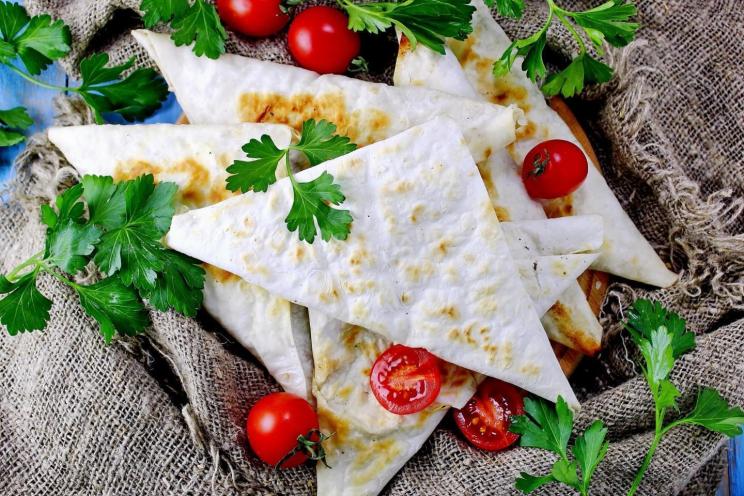 Quick and Easy Pita Bread Pasties with Minced Meat