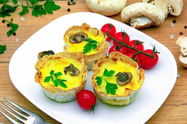 Quick Mushroom & Cheese Tartlets