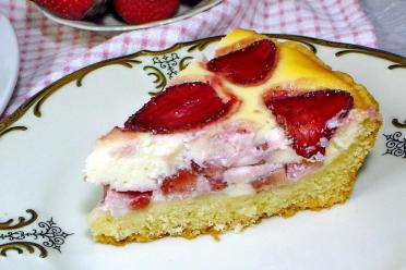 Strawberry Cottage Cheese Pie