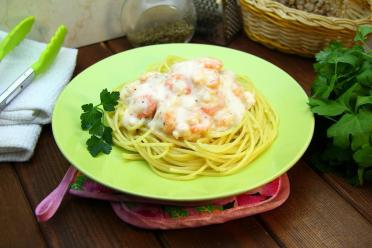 Creamy Garlic Shrimp Pasta Sauce