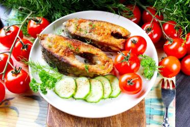 Pan-Fried Carp: A Juicy, Quick Dinner Delight