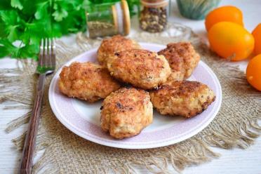 Minced Meat Cutlets: Bread-Free Family Favorite