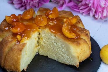 Apricot Milk Manna Pie