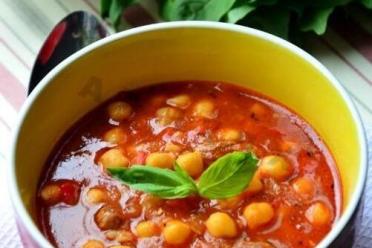 Hearty Meat and Chickpea Stew in Tomato Sauce