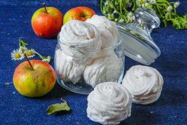 Homemade Apple Marshmallows with Agar Agar