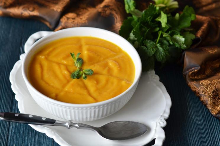 Bright & Aromatic Carrot Soup Puree