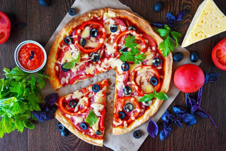 Quick and Tasty Puff Pastry Pizza