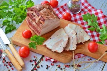 Smoky Pork Belly Boiled in Onion Skins