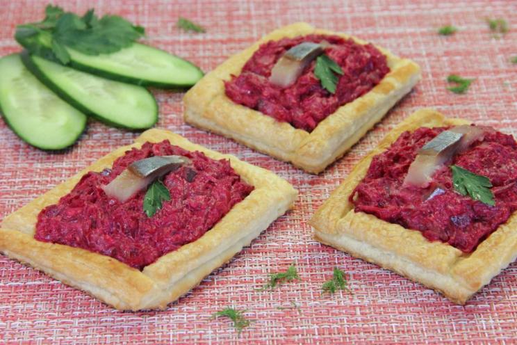 Easy Puff Pastry Snack Boxes