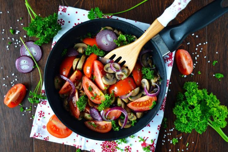 Pan-Fried Mushrooms and Tomatoes