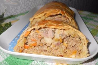 Holiday Beef Wellington Roll