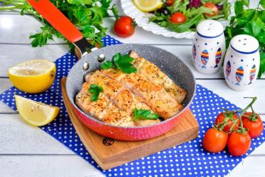 Quick & Juicy Pan-Fried Pink Salmon