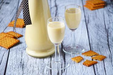 Festive Eggnog Liqueur