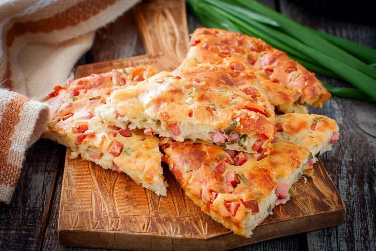 Cheesy Sausage Oven Pie