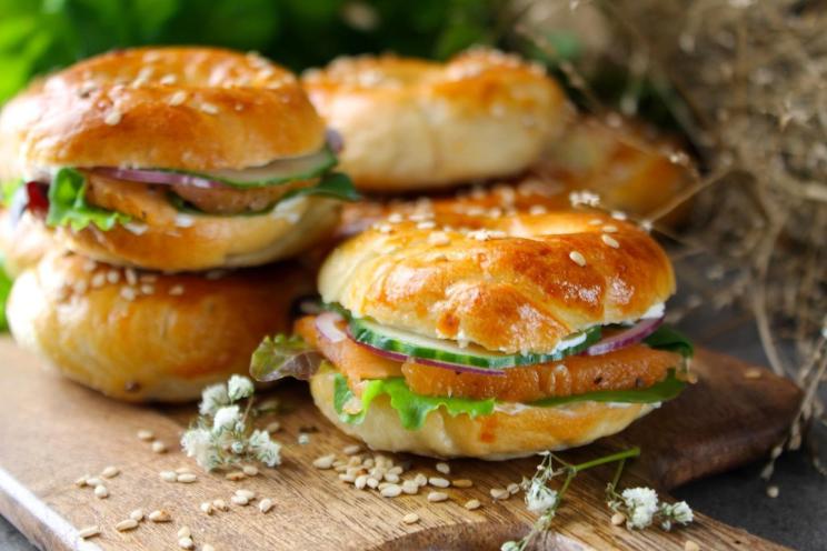 Salmon-Stuffed Bagels: A Delightful Anytime Snack