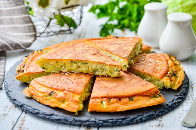 Quick and Easy Cabbage Jellied Pie in a Pan Quick and Easy Cabbage Jellied Pie in a Pan