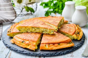 Quick and Easy Cabbage Jellied Pie in a Pan