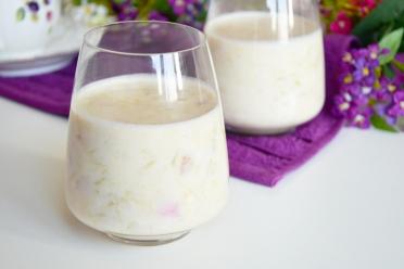 Creamy Rhubarb Panna Cotta