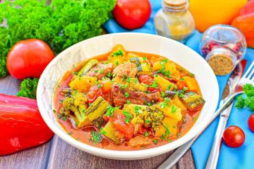 Meaty Zucchini and Potato Vegetable Stew