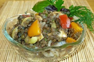 Tomato-Mint Green Lentil Salad