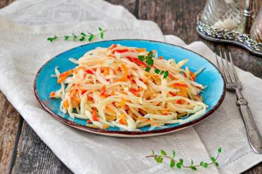 Cabbage and Carrot Salad with Classic Vinegar Dressing