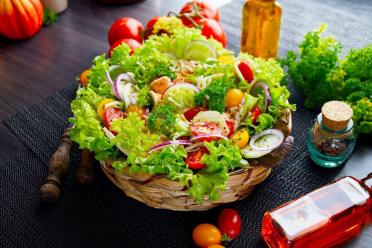 Chicken Cucumber Tomato Salad