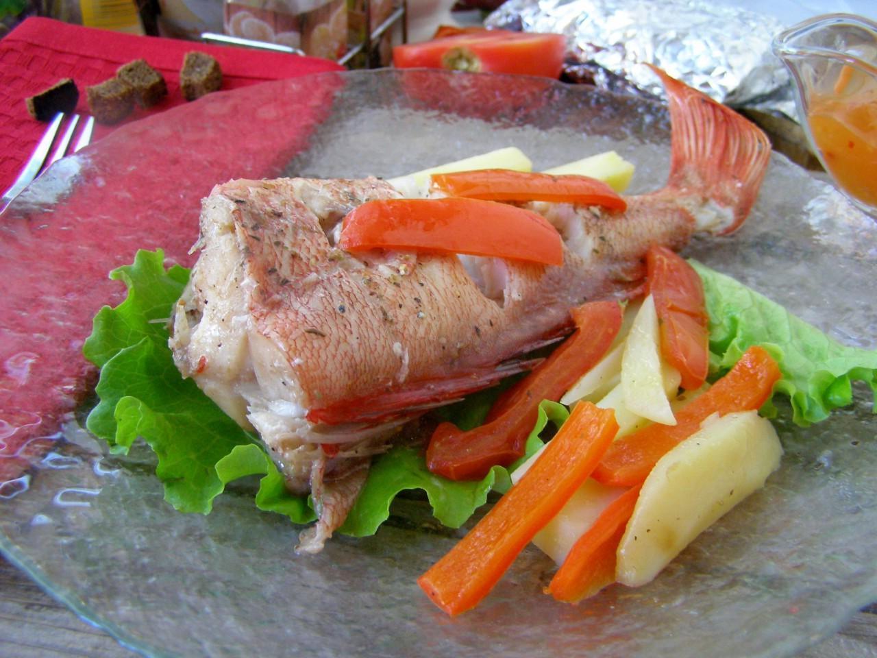 Oven-Baked Sea Bass with Potatoes in Foil
