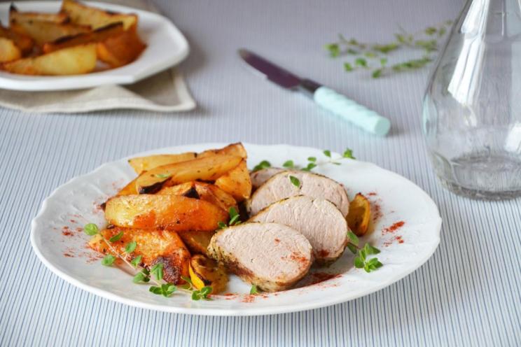 One-Pan Oven-Baked Pork and Potatoes One-Pan Oven-Baked Pork and Potatoes