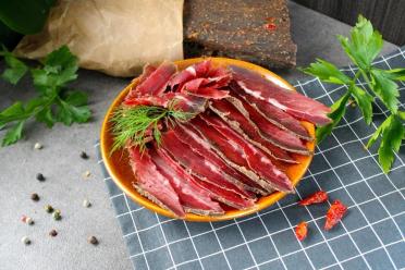 Homemade Armenian Beef Basturma: A Holiday Meat Delicacy