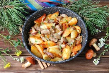 Sautéed Boletus with Potatoes