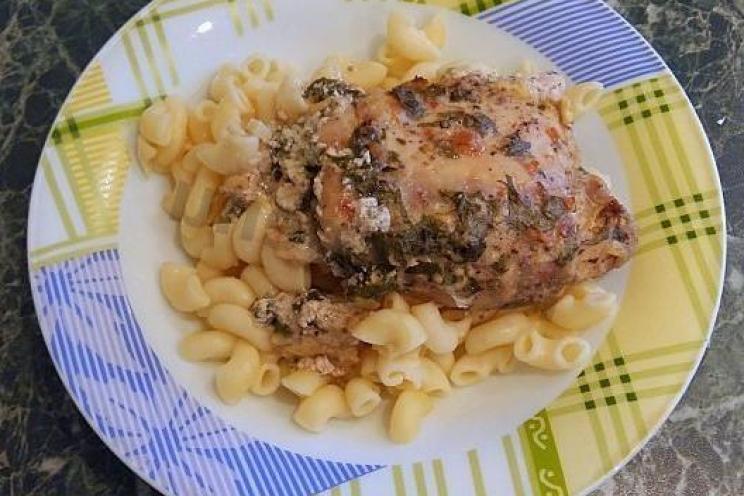 Oven-Baked Sour Cream Chicken Thighs
