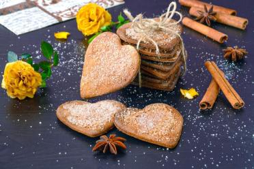 Cinnamon Rye Cookies