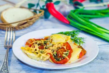 Cheesy Tomato Baked Potatoes
