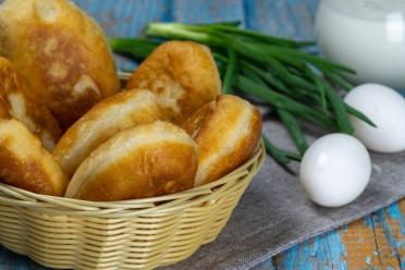 Green Onion and Egg Butter Pies