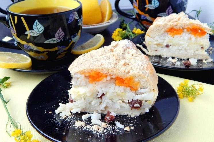 Tatar Sweet Pie with Homemade Kort Filling