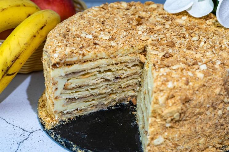 Quick and Delicious Banana Buttercream Napoleon Cake