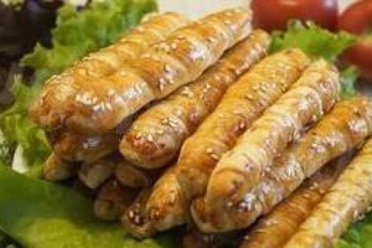Ham & Sesame Puff Pastry Sticks Ham & Sesame Puff Pastry Sticks