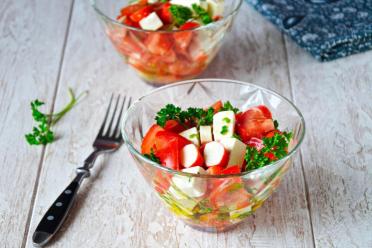 Quick & Healthy Crab Stick Salad