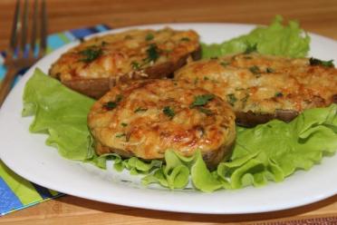 Cheesy Bacon Baked Potatoes