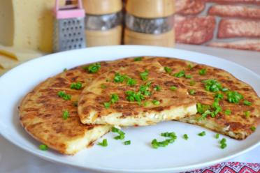 Gluten-Free Pan-Fried Khachapuri