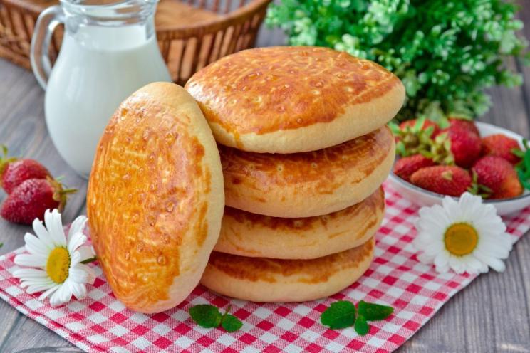 Oven-Baked Sour Cream Cakes