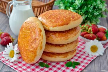 Oven-Baked Sour Cream Cakes